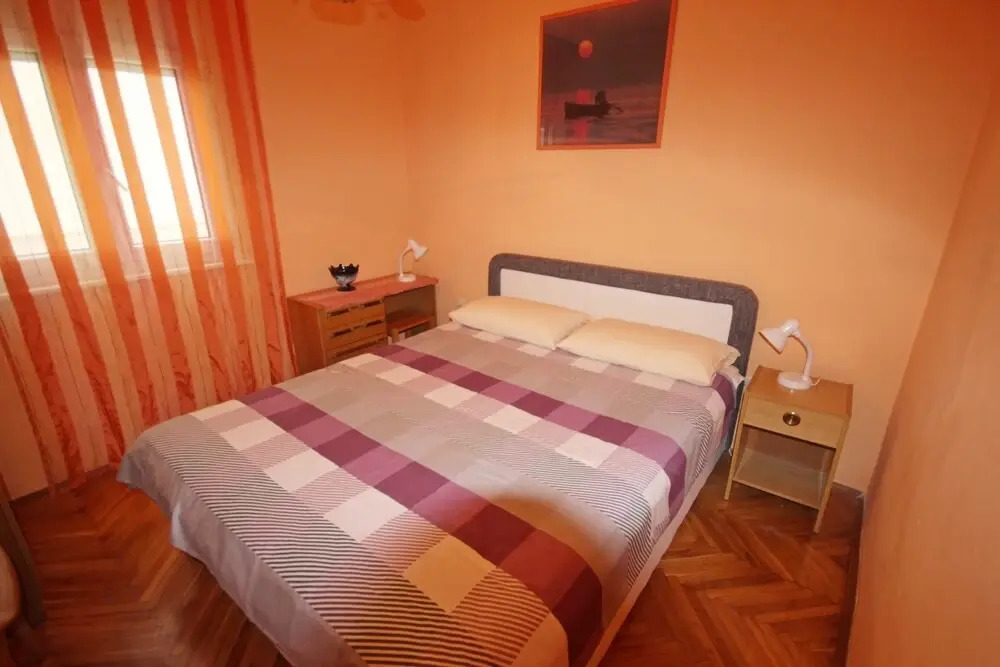 Family Ground Floor Apartment Puntamika