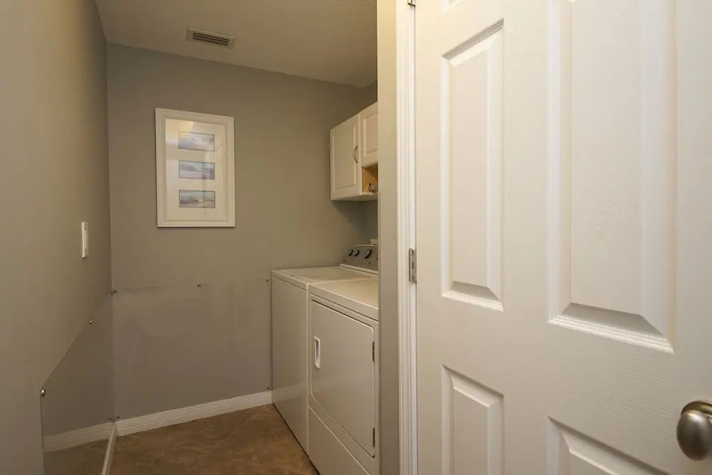Heron PH-09 - 3 Br condo by RedAwning