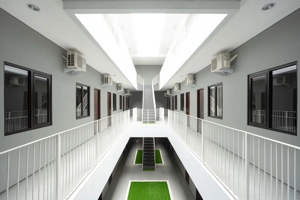 RedDoorz near JIEXPO Kemayoran