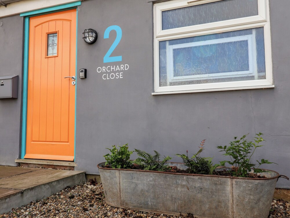 The Orchard Close Art House