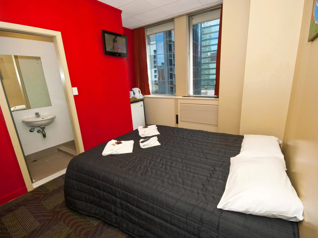 Base Auckland