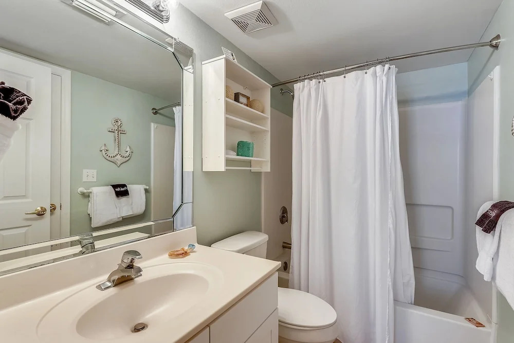 Seacrest 610 Is A 2 Br Gulfside On Okaloosa Island 2 Bedroom Condo by RedAwning