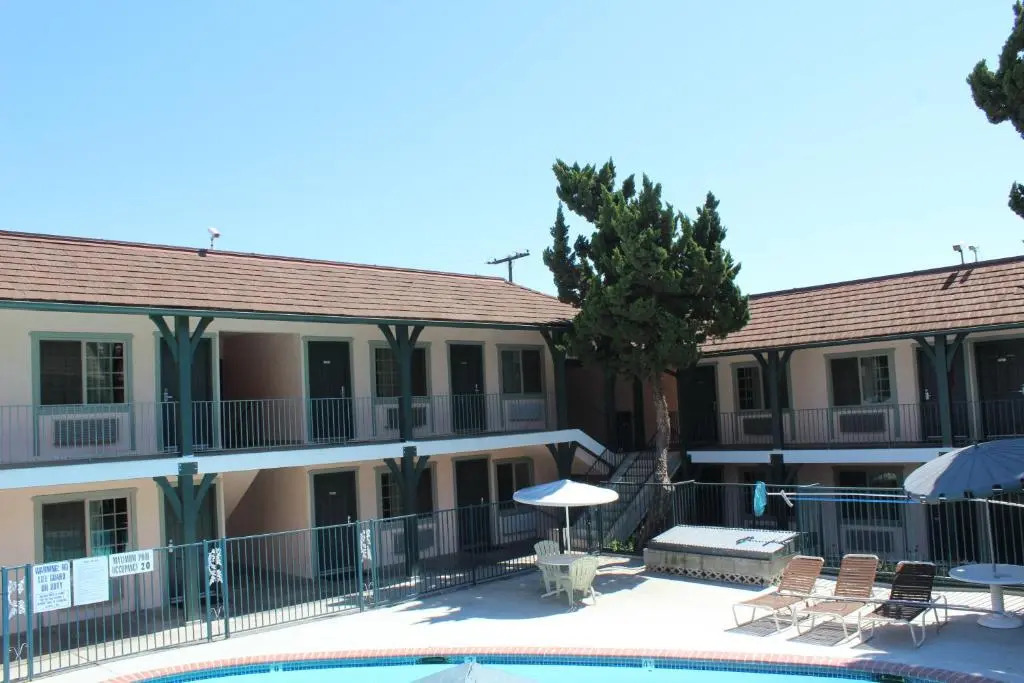 Best Whittier Inn