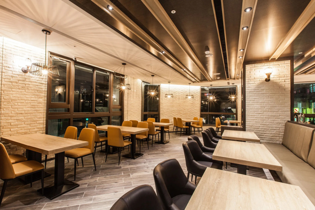 Holiday Inn Express Kaohsiung Love River by IHG