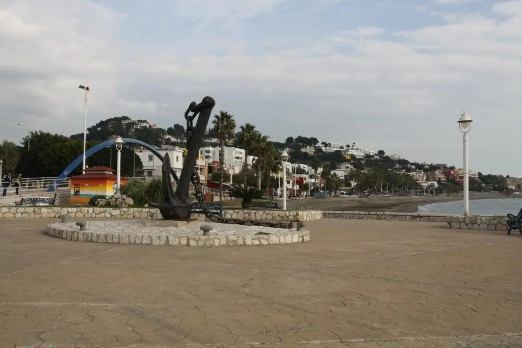 Piso 110m² en el Palo con parking cerca de la playa
