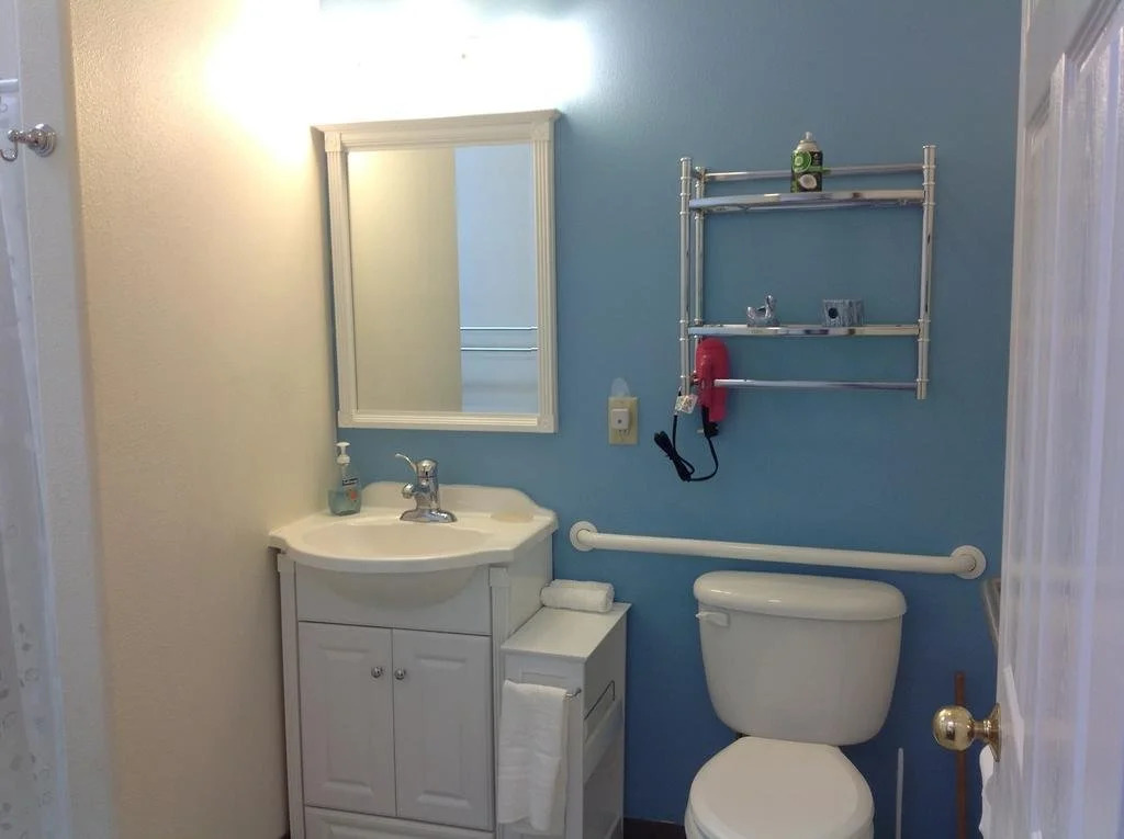 A Suite Alaskan Inn