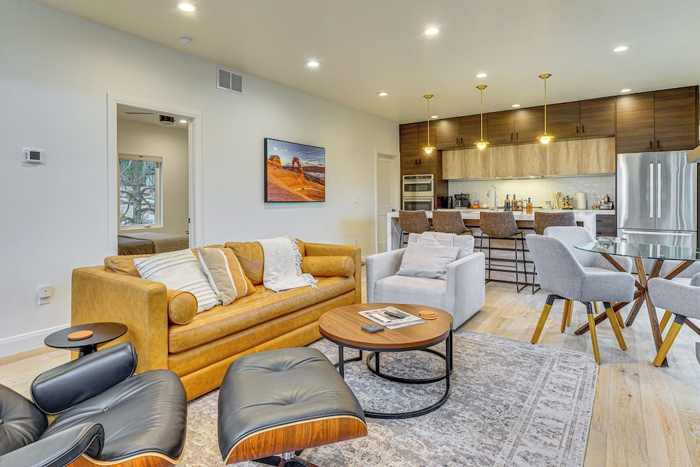 Hike, Ski & Explore Slc: Walkable Luxury Townhome