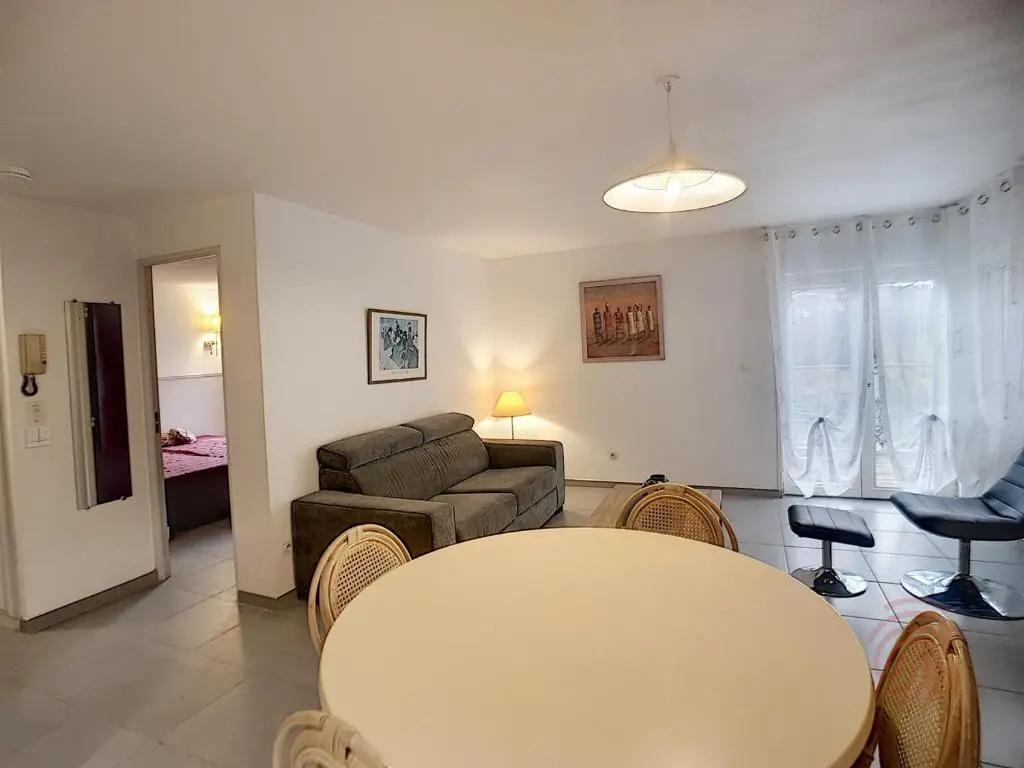 Appartement Lamalou-les-Bains, 2 pièces, 4 personnes - FR-1-451-4