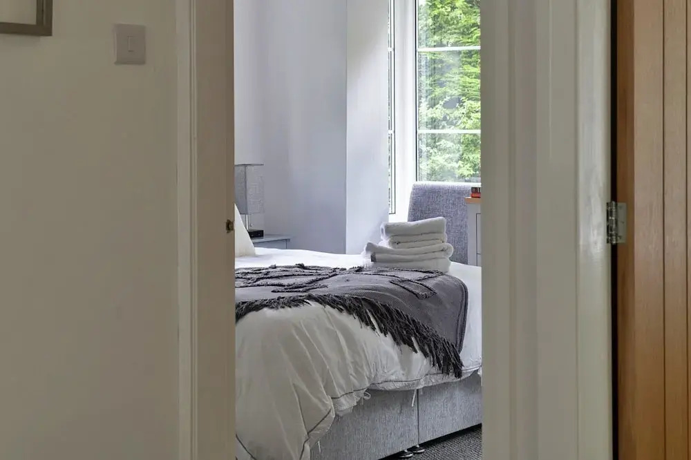 Cottage in Rowen by River & Pet-friendly Trails