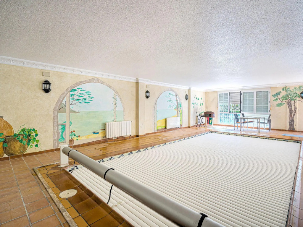 Pretty Holiday Home in San miguel de salinas with Pool