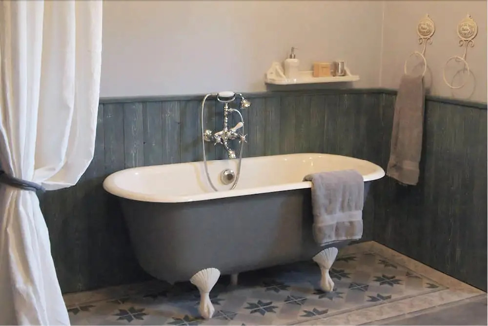 CHAMBRES DHÔTES LOréliane en Provence SPA
