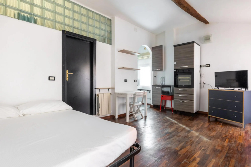 Studio Malcontenti con Terrazzo by Wonderful Italy