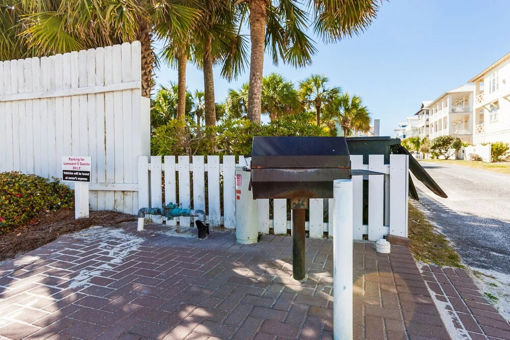 Beach Baby Condo Unit #2 1 Bedroom 1 Bathroom Condo