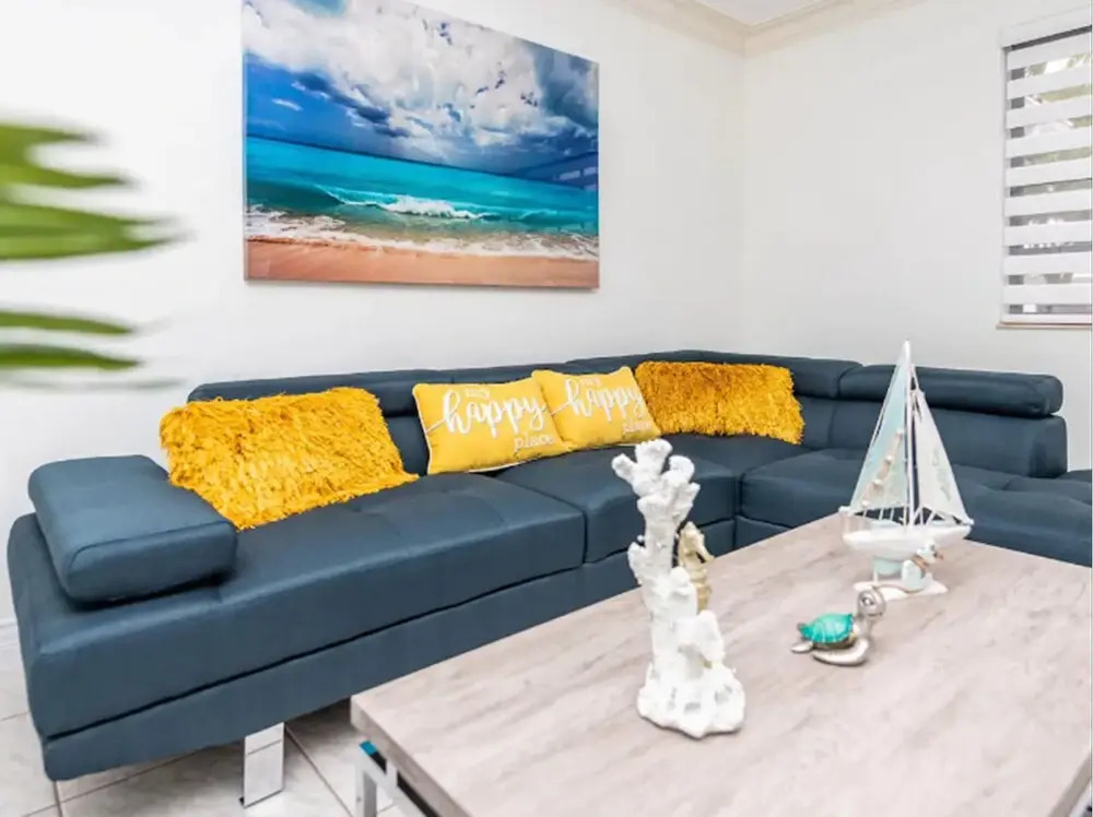 Casalinda - Hollywood Florida