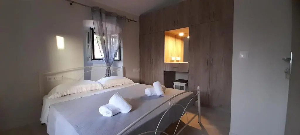 Helens little villa