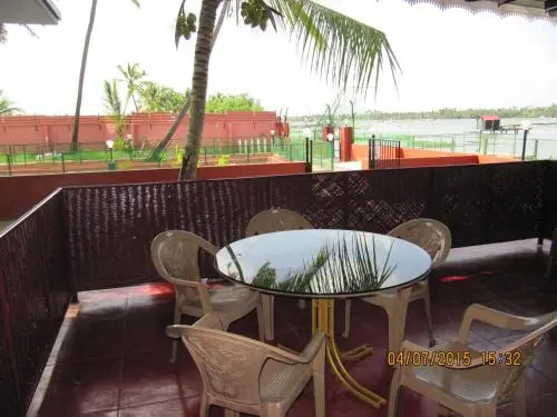 Kayalkatt Retreat