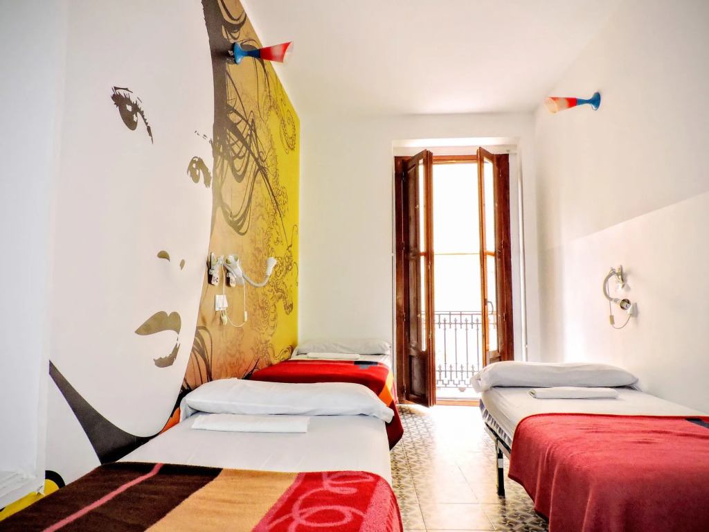 Home Youth Hostel by Feetup Hostels