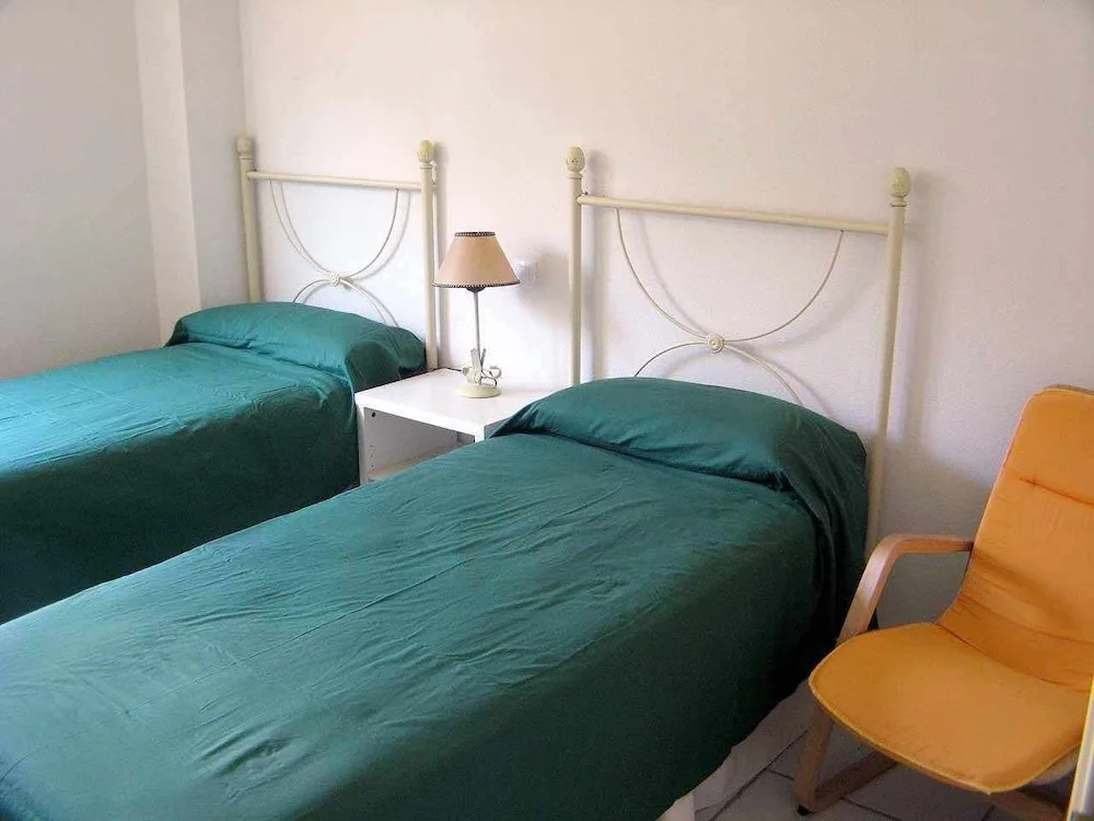 VenAVera C10A - Ground floor Garden 3Bedrooms/2Baths Beachfront, WIFI