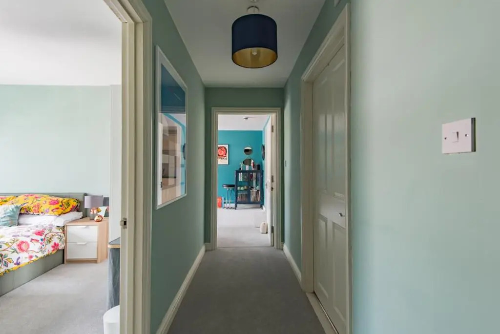 Blackhorse Loft - spacious apartment by the sea