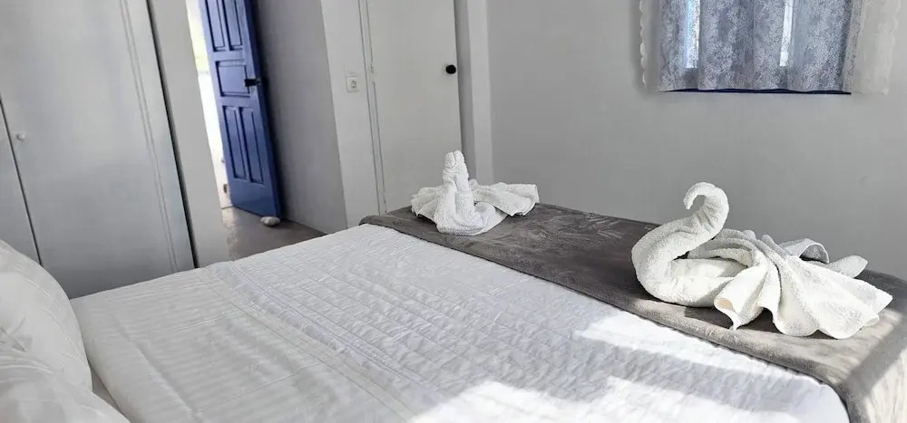 Hotel Pleasure Blackbeach Santorini