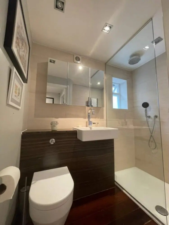 Secluded & Serene 3BD Family Home - Wandsworth!
