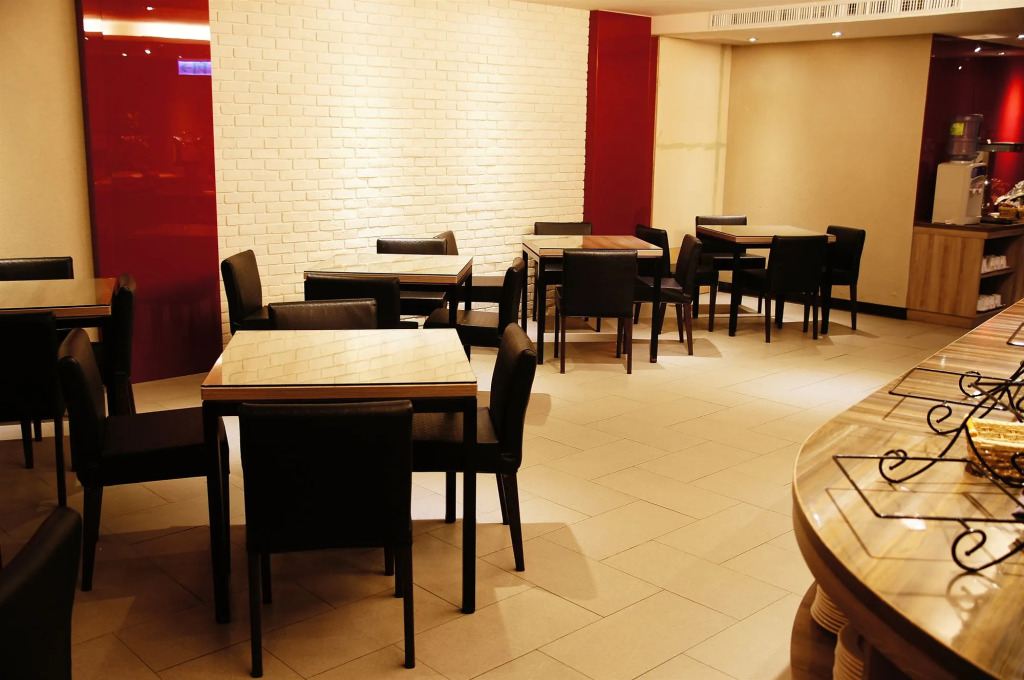 Sparrow Hotel