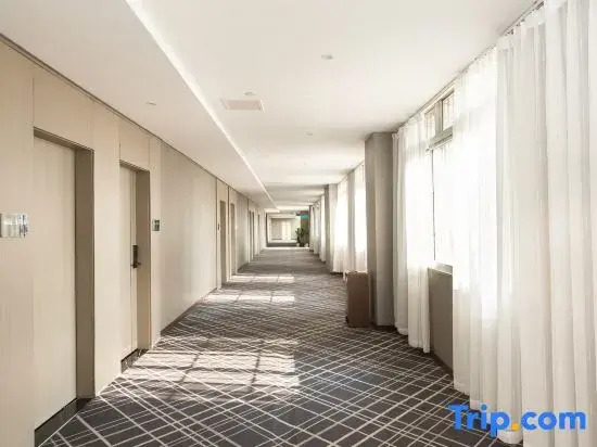Huijing Business Hotel