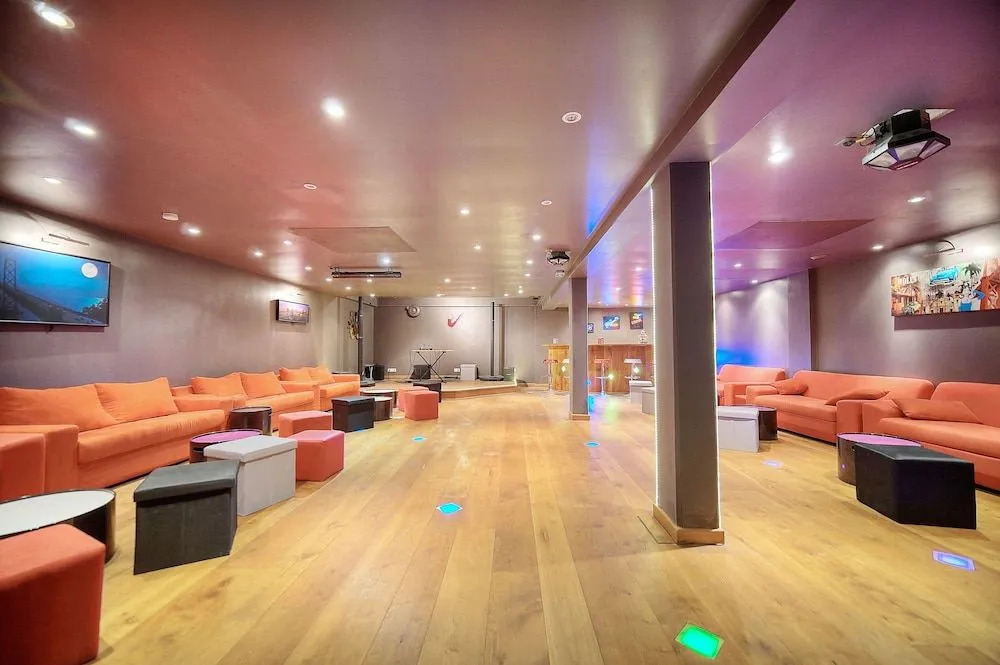 "AU HAVRE DE PAIX" 5 étoiles Prestige jacuzzi, hammam, sauna, PISCINE chauffée Mougins Cannes Grasse