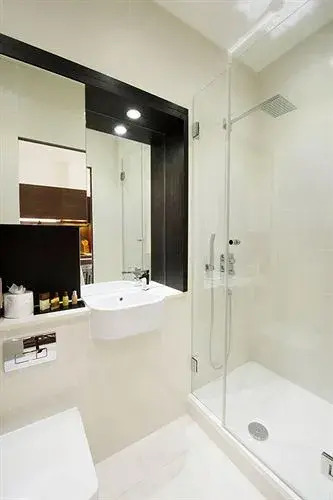Albany House Luxury Serviced Apartments
