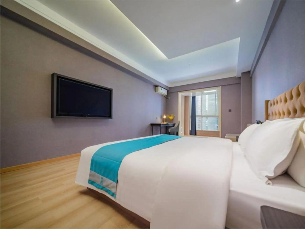 Super 8 Hotel