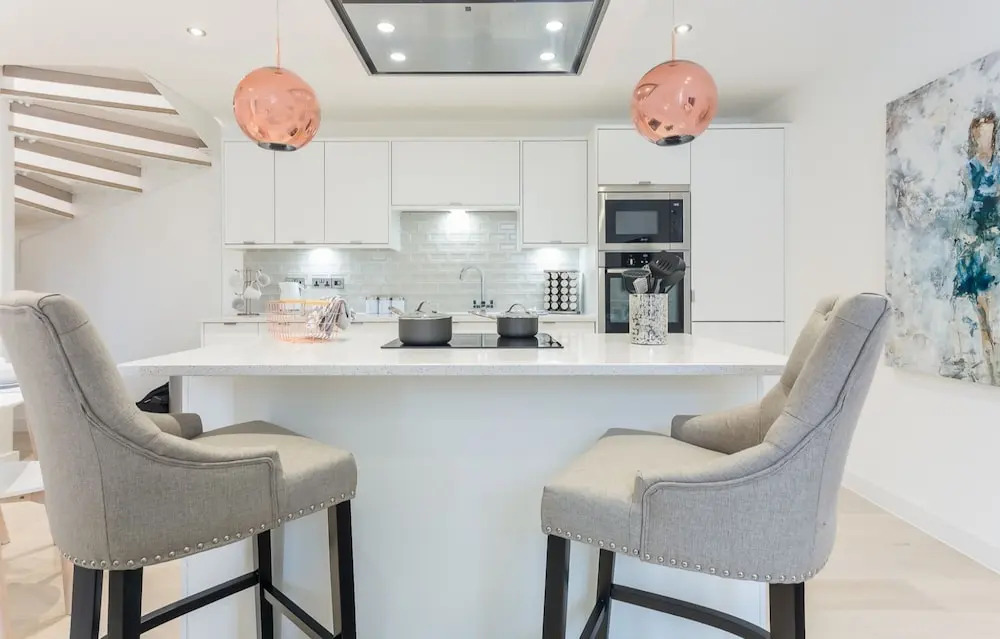 Modern, Brand New Townhouse in Bath