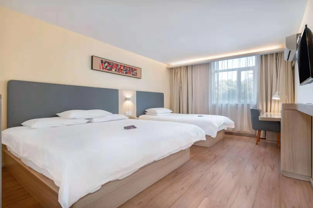 Hanting Hotel Nanjing Bancang Jiangwang Temple Metro Station