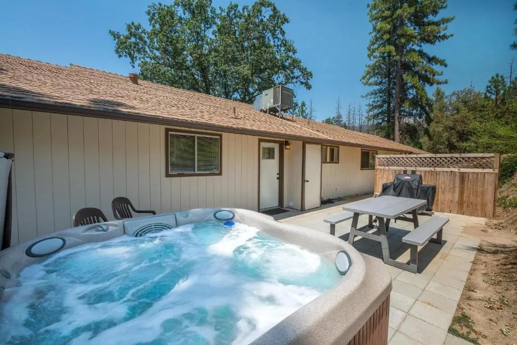 Yosemite's Blue Bird Ranch