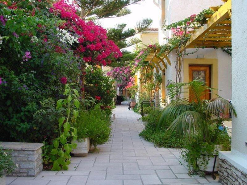 Olympia Village Hotel