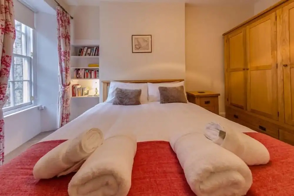 JOIVY Luxury New Town Apartment