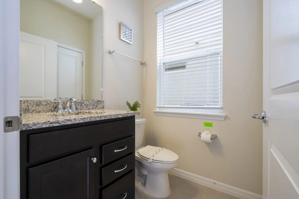 Gorgeous 6Bd w Pool Windsor Island 4450