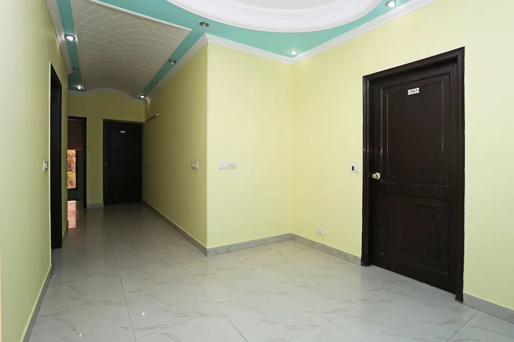 OYO 1242 near MG Road