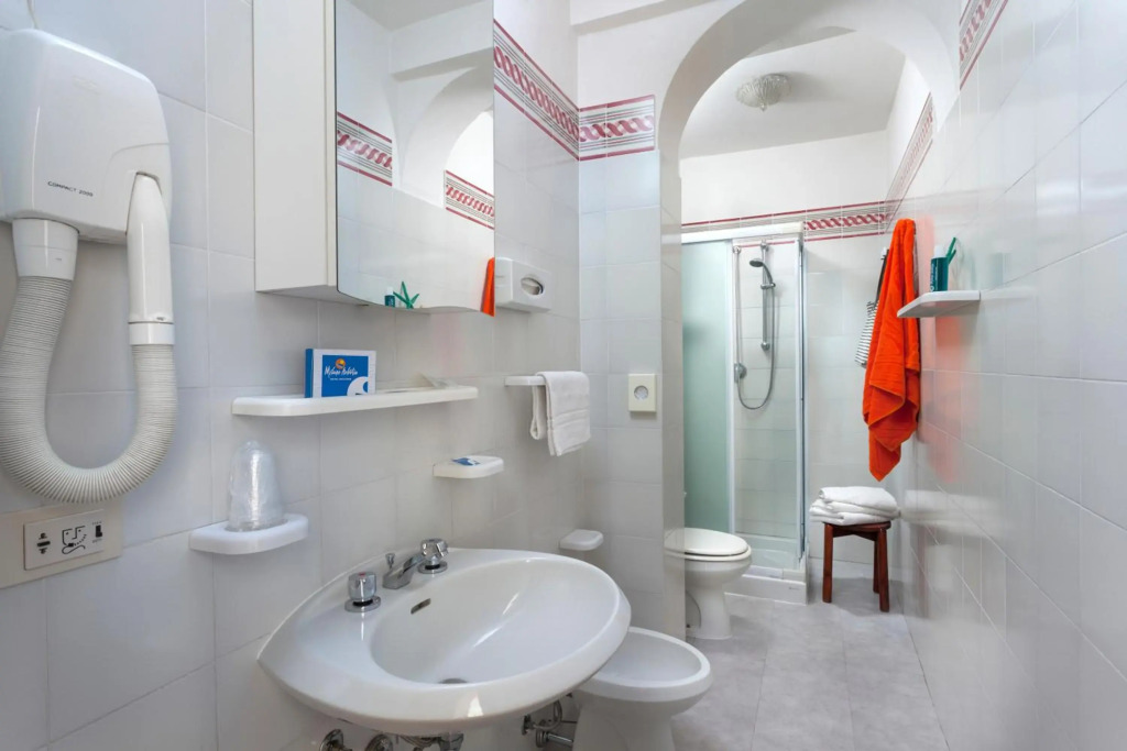 Hotel Milano Helvetia - in centro con piscina