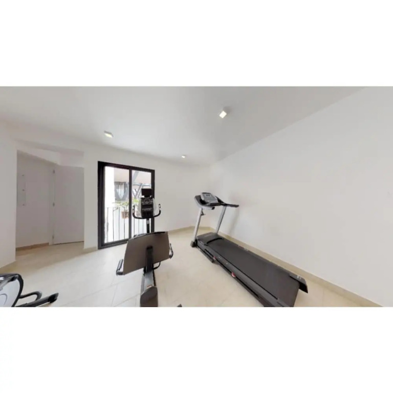 Perfect City Center Pad