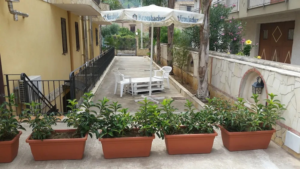 Villa Aurora