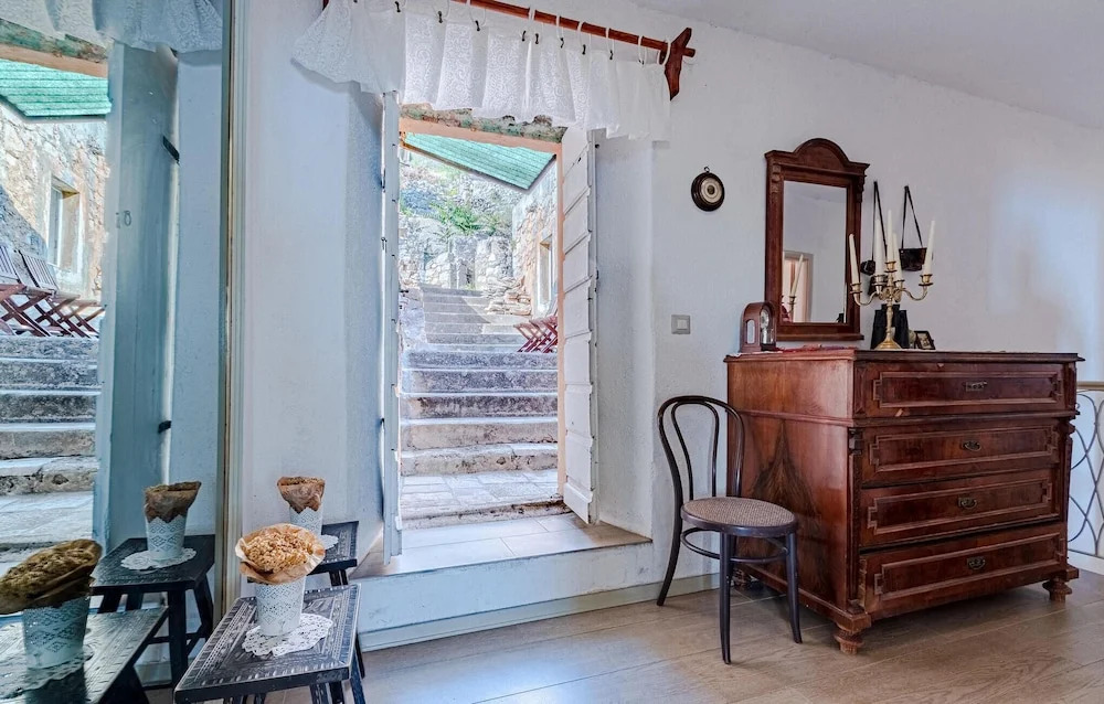 Two-Bedroom Holiday Home In Mokalo