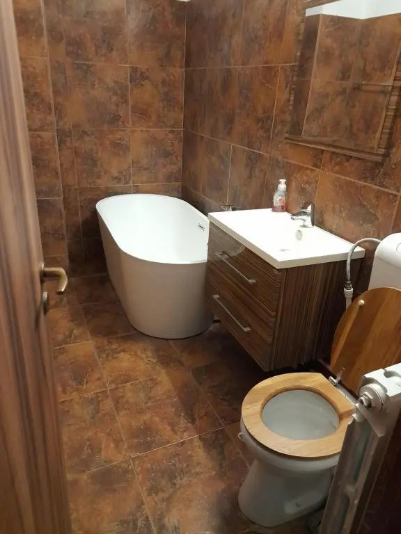 Apartament no. 8