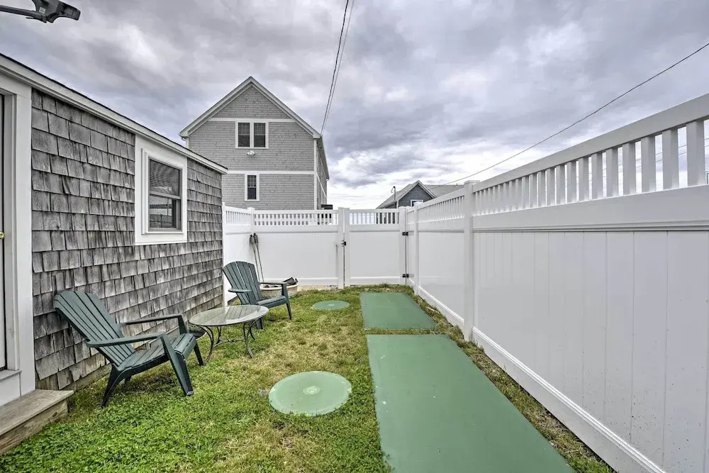 Peaceful Cottage - Steps to Matunuck Beach