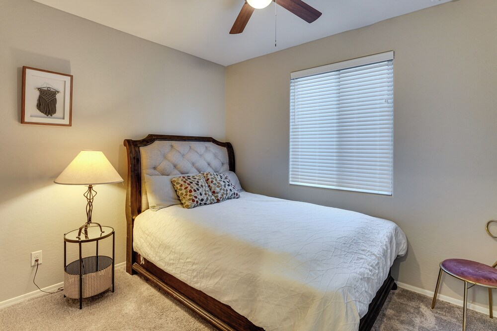 Wfh-friendly Casa Grande Home 3 Mi to Golf Course