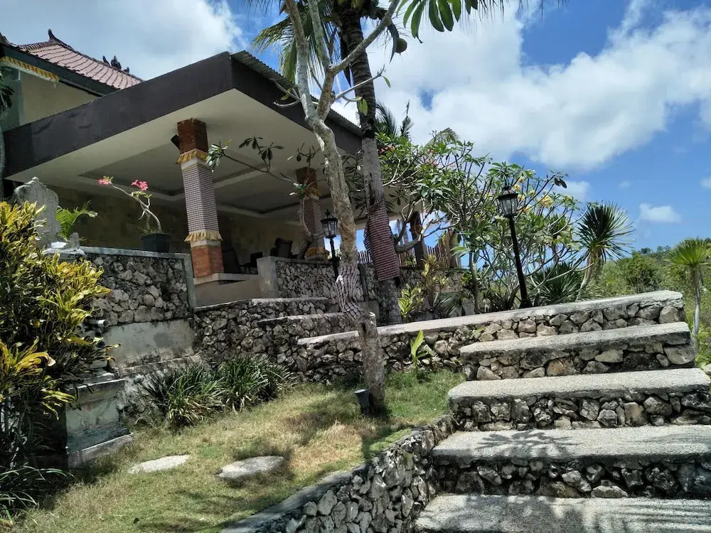 Tombong Limo Home Stay