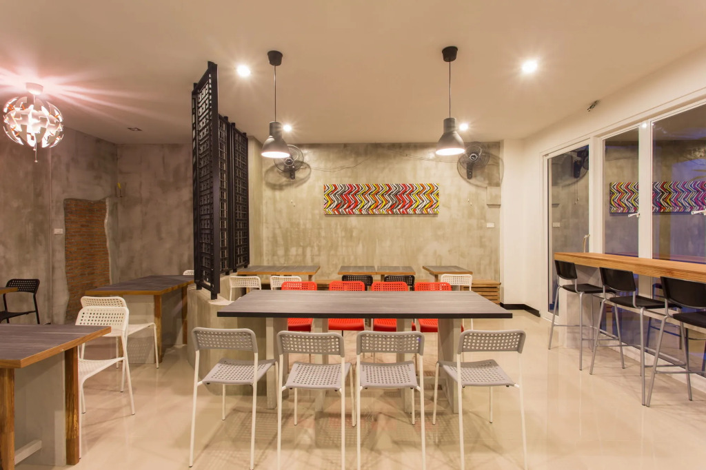 Krabi Inn And Omm Hotel