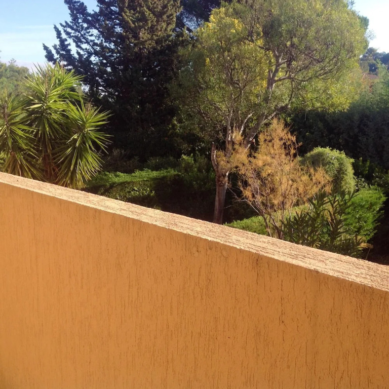 Apartment With 2 Bedrooms in Cavalaire-sur-mer, With Wonderful City Vi