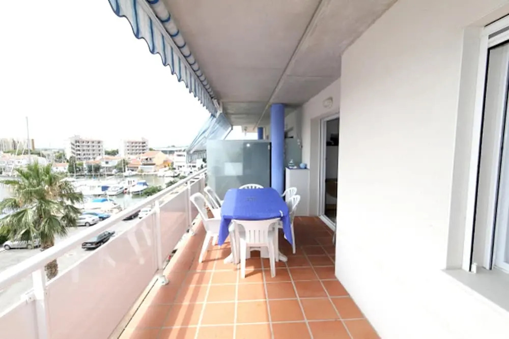 Apartment with 2 Bedrooms in Roses, with Wonderful City View, Pool Access, Furnished Terrace - 1 Km From the Beach