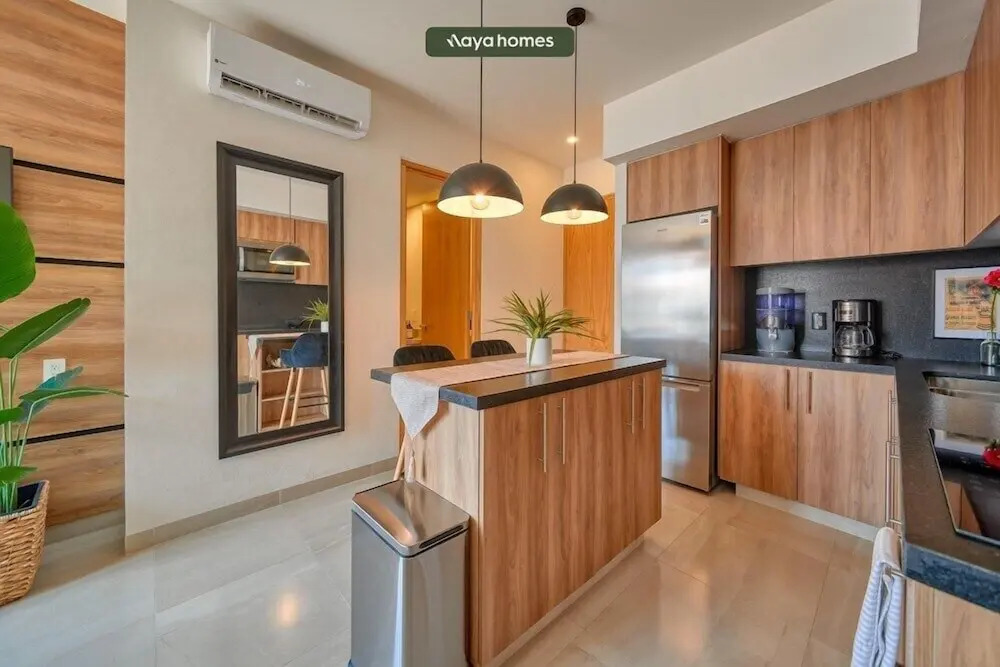 Cozy 1Br Apt - Pool - Gym - 2 Min to the Beach