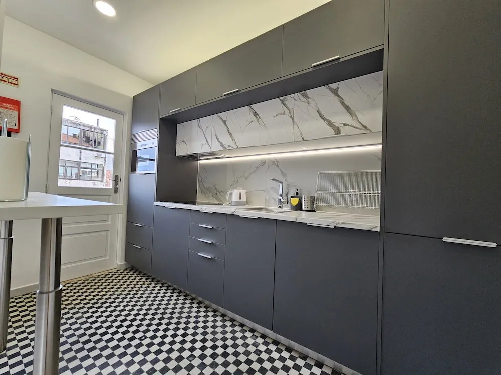 LM art apartments